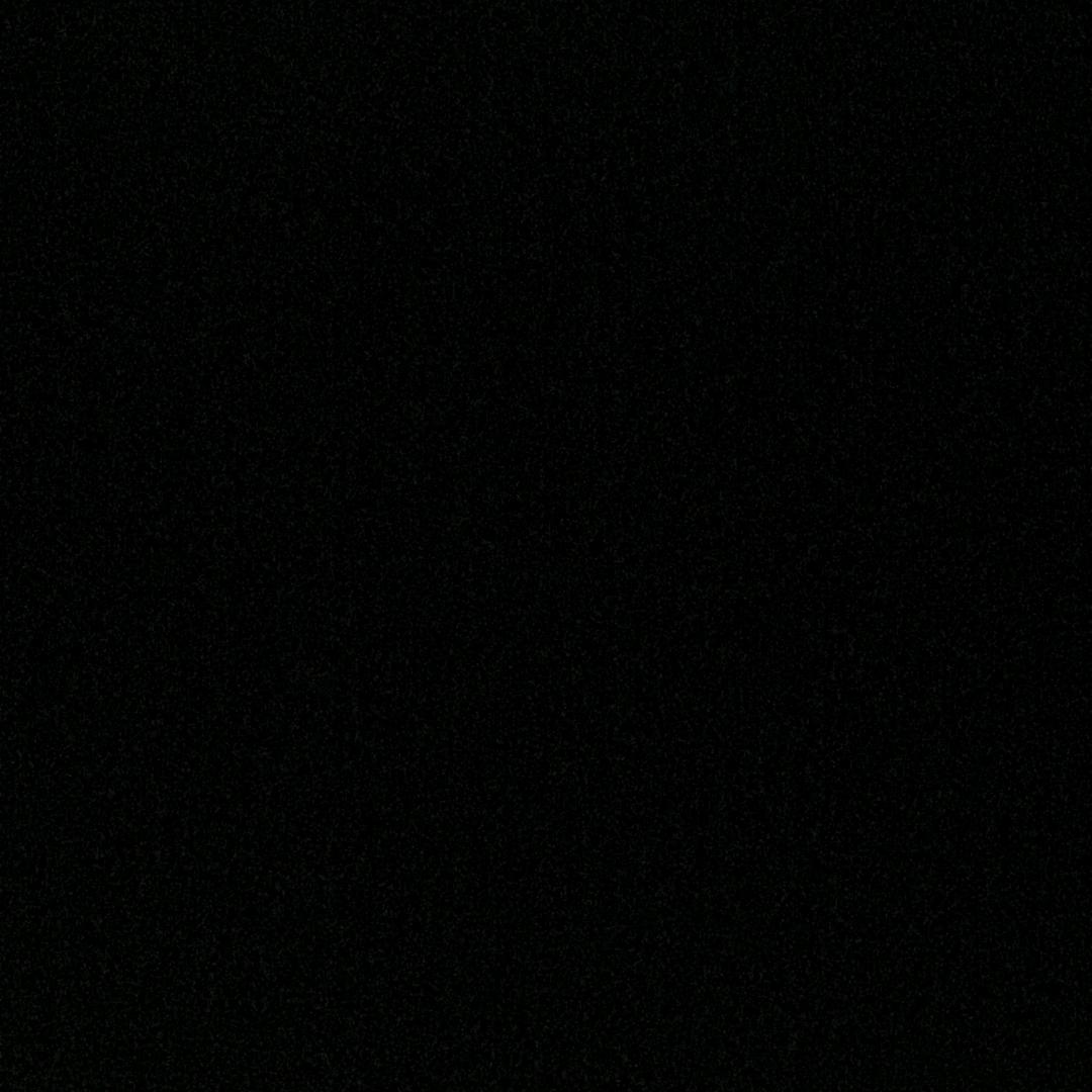 ¥