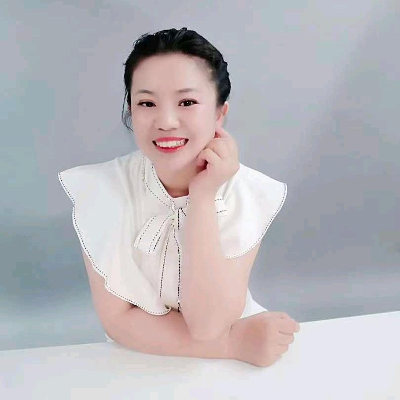 琪  琪
