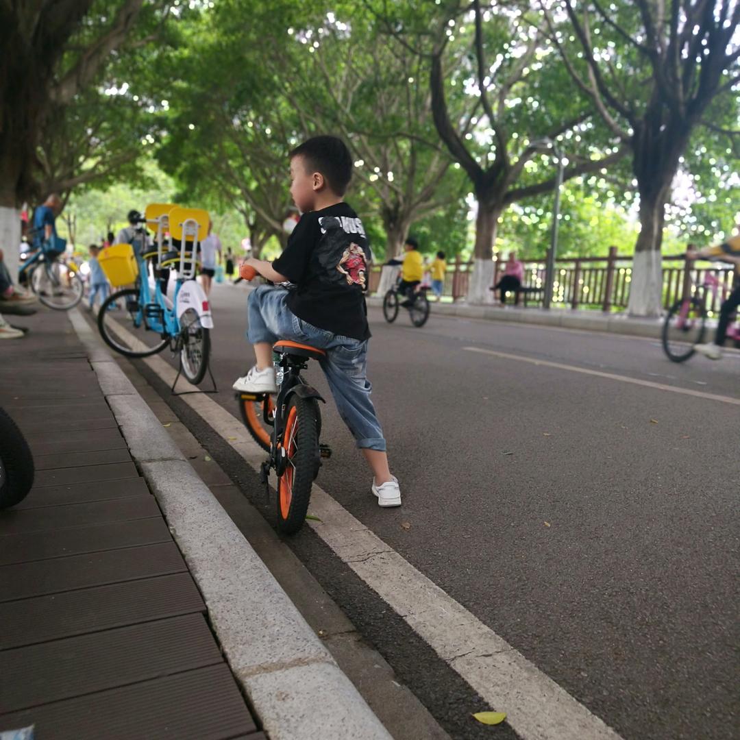 祁阳爱乐家政李老师