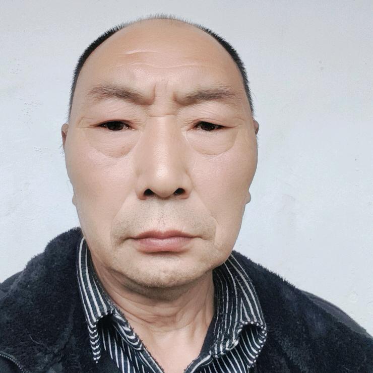 罗平李哥。