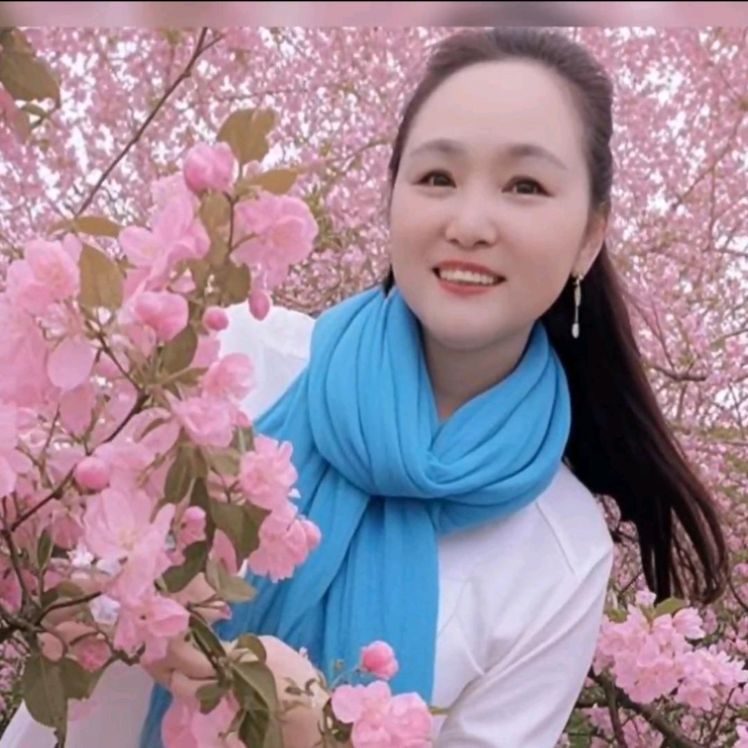 半夏花开🌺