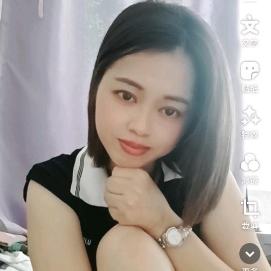 ξ( ✿＞◡❛)妈妈的丫头