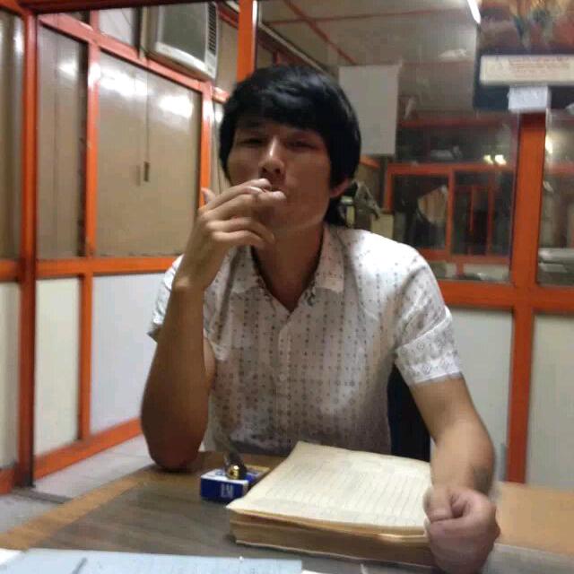 相逢不语