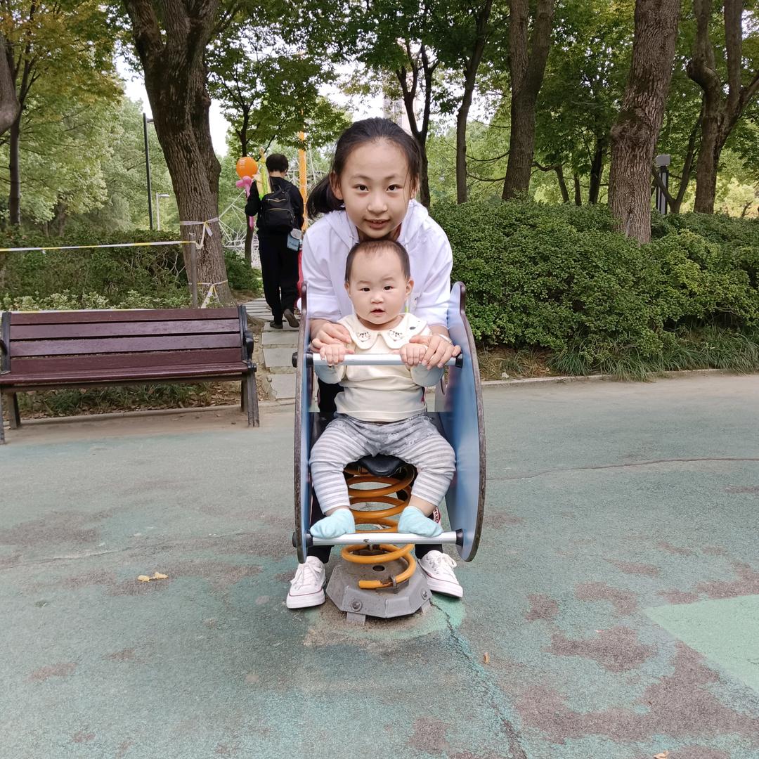 🌈👨‍👩‍👧‍👧俏妞&乖乖