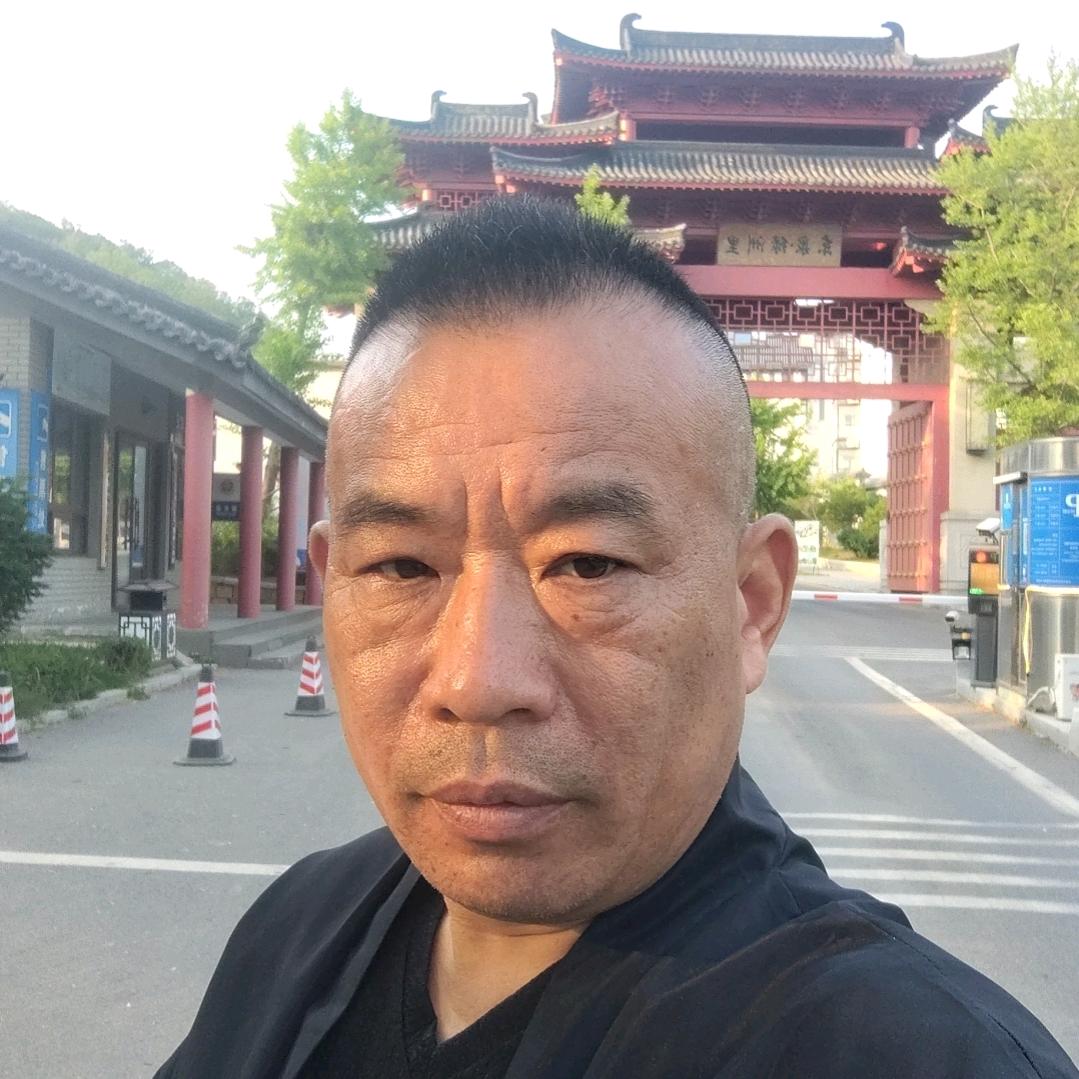 承接，金刚砂厂房，车库，地面施工！