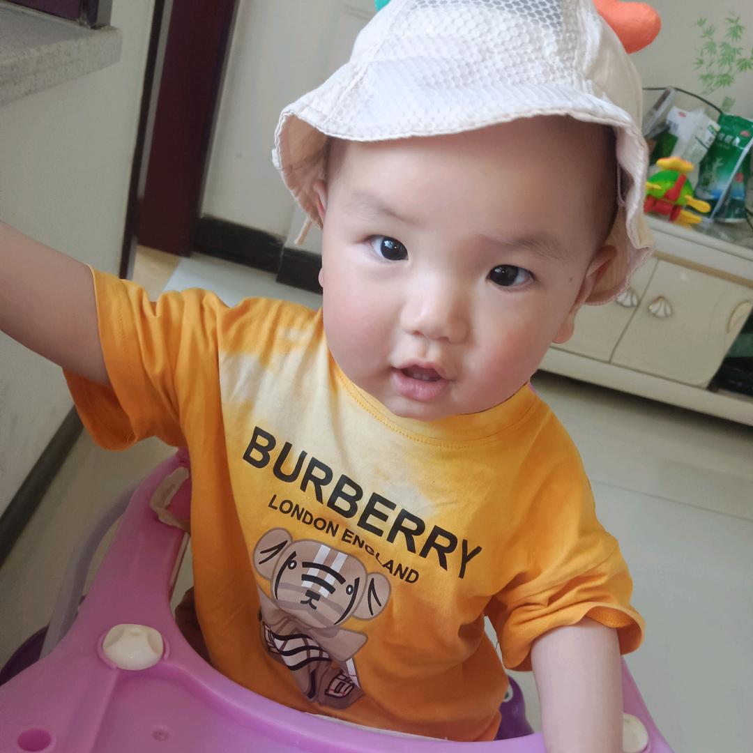 大眼睛，睿睿😊