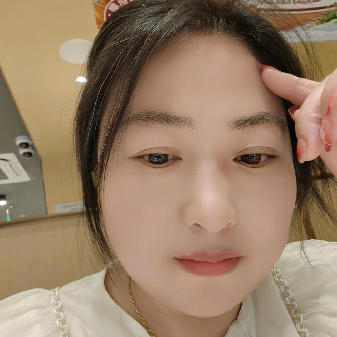 妮二姐（拒绝连赞）