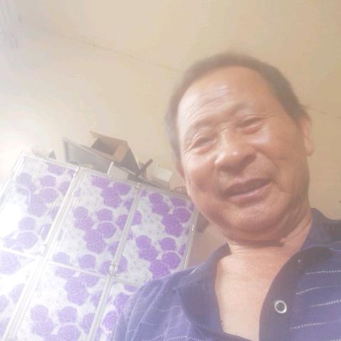 钟爱标