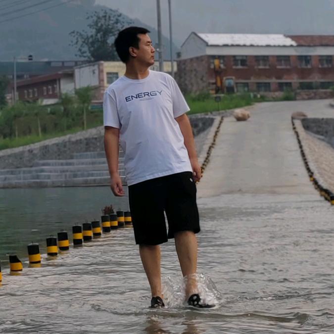 林州开抖店的大叔