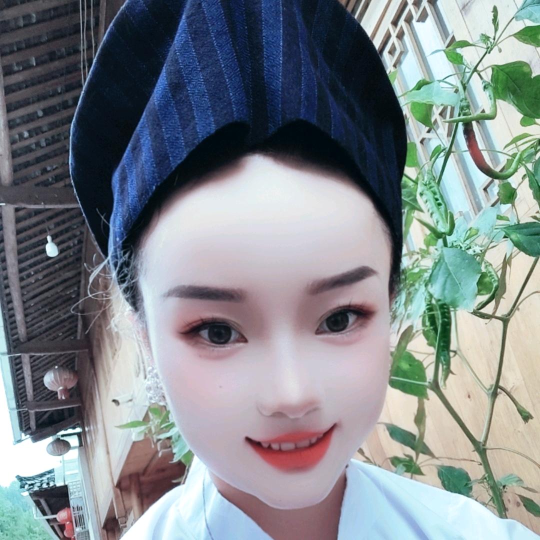 苗族“小潘”