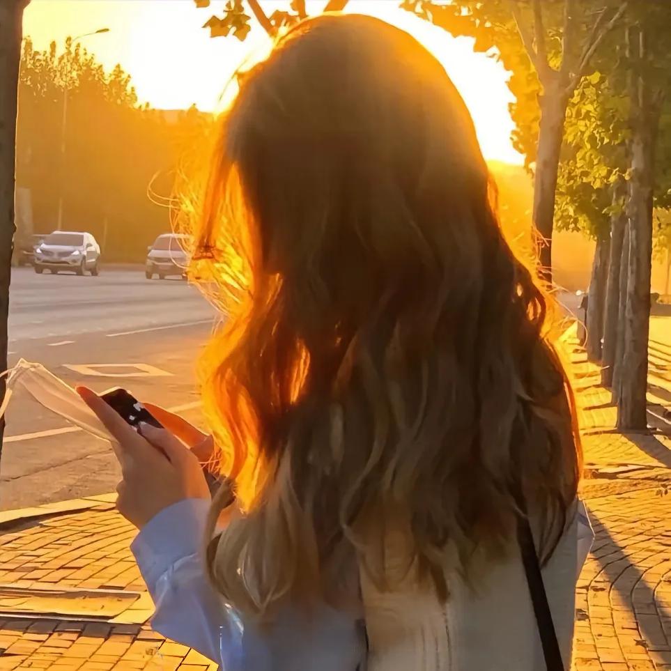 靜雨╰→皜楊ィ