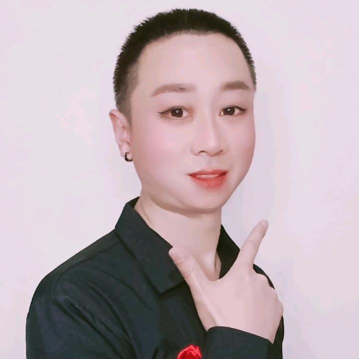小彬彬😊