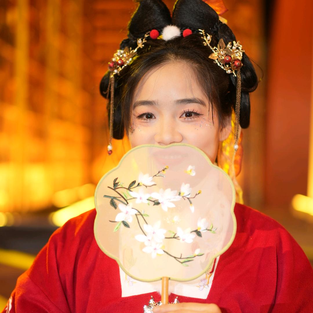 杜润娇