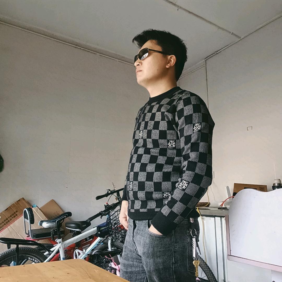 青山依旧，人已非少年