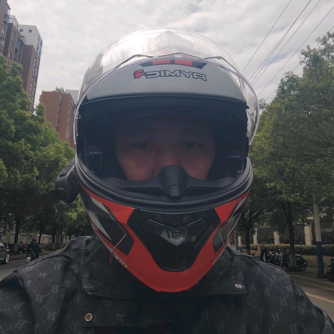 骑着母猪去约会