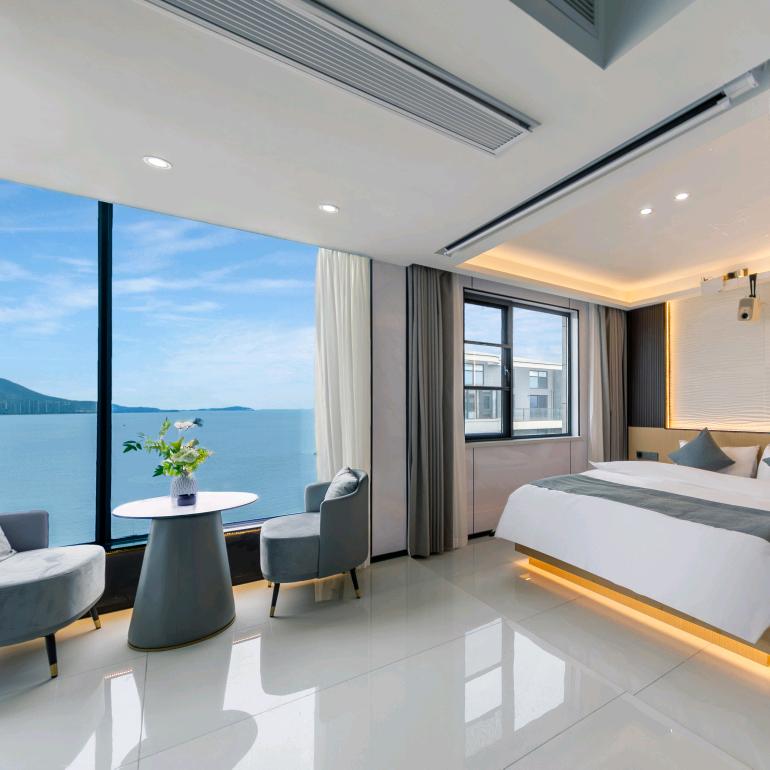 梅诺海景度假酒店程小二
