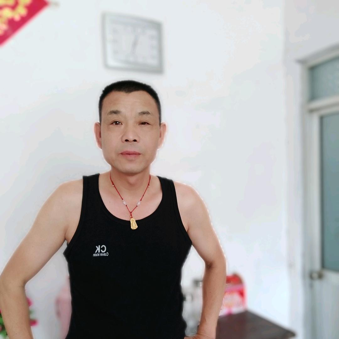 龙行天下，