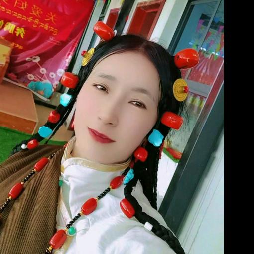 草原女孩🌹🌹🌹🌈
