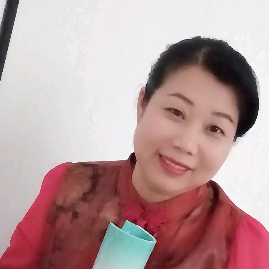 刘英