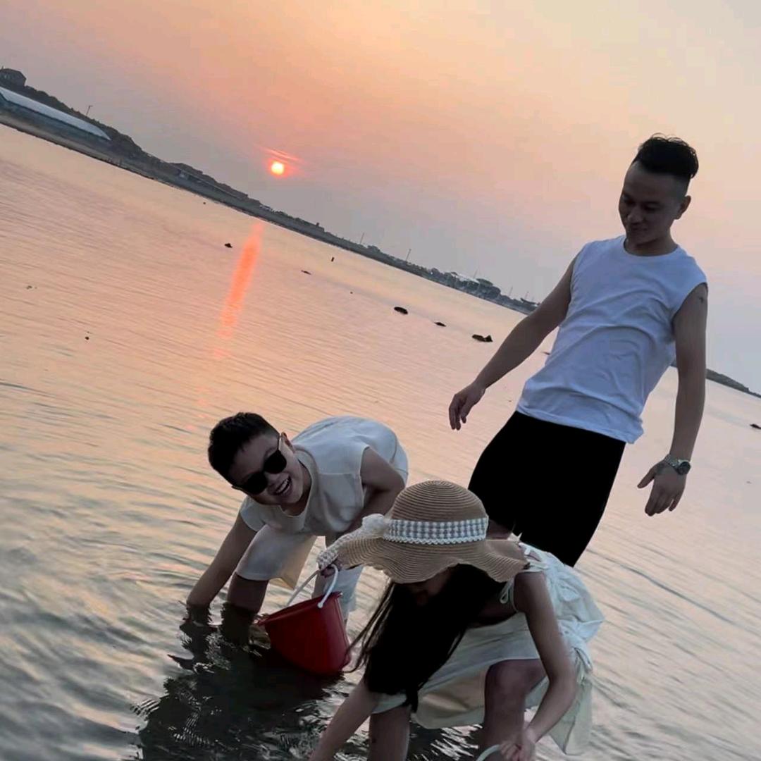 百尺串串香麻辣烫黑鸭热卤（营业中）招学员