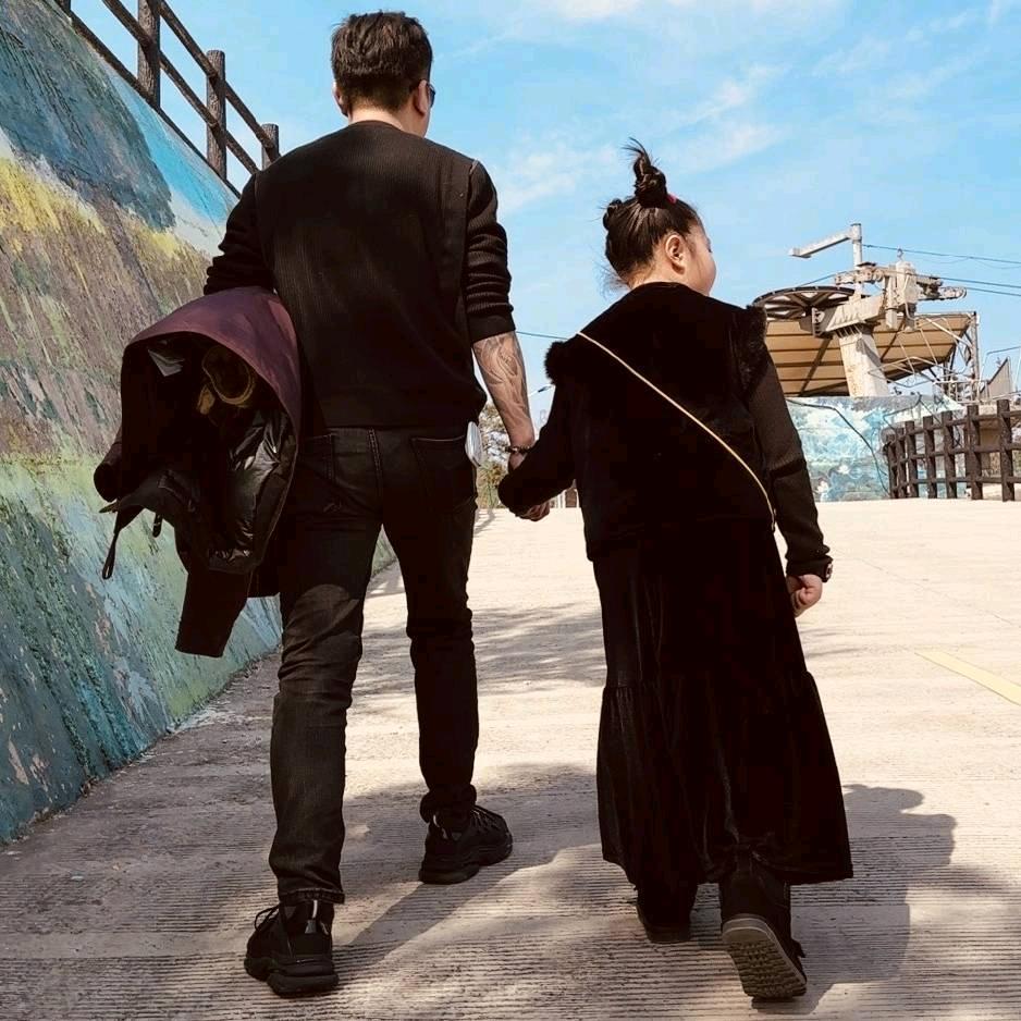 ꧁꫞꯭妞妞爸爸꫞꧂