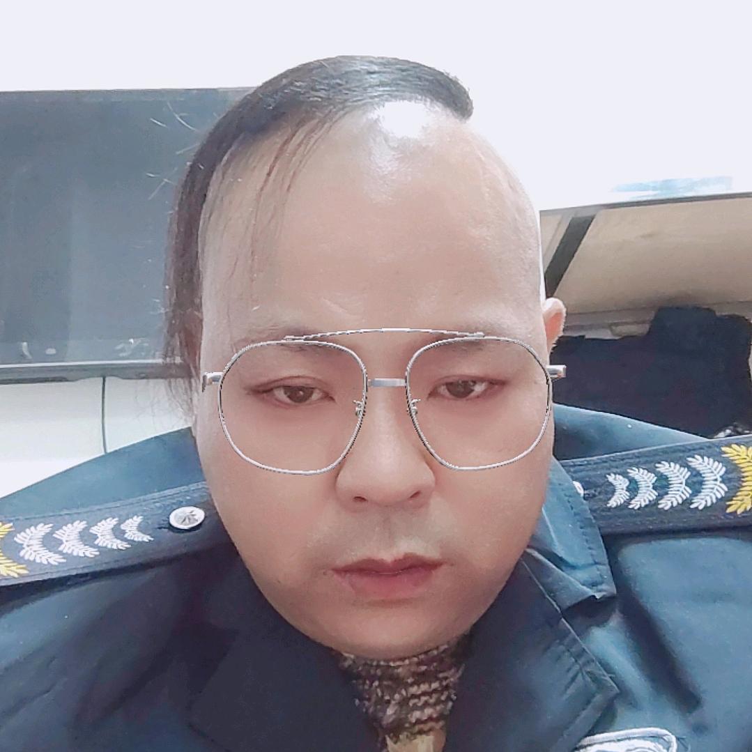 红旗飘飘8112