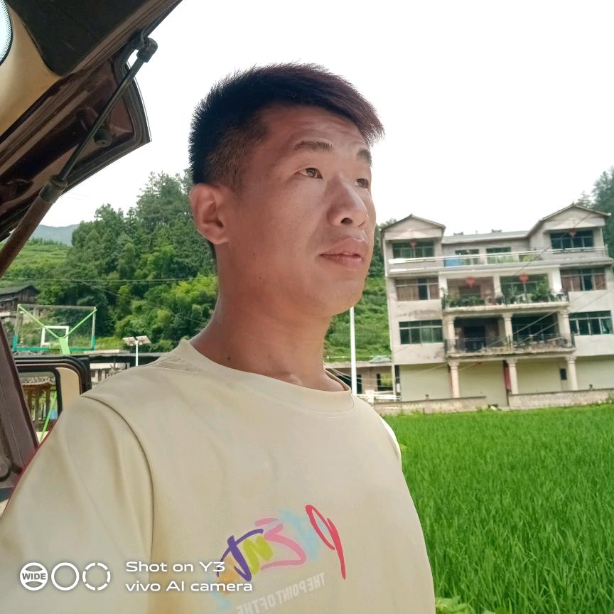 (♛输在‿认真♛)