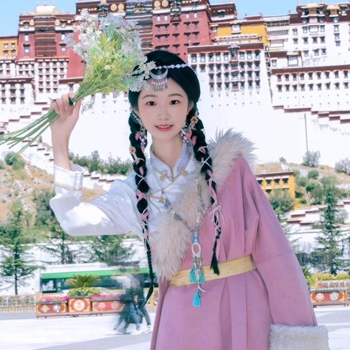好运莲莲·仁青拉姆