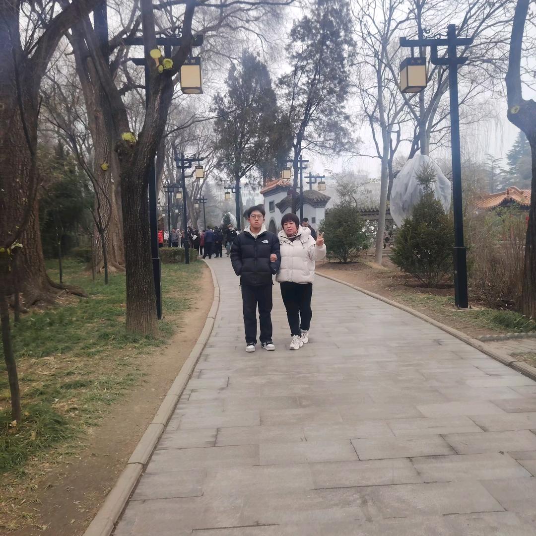 走自已的路，让别人说去吧！
