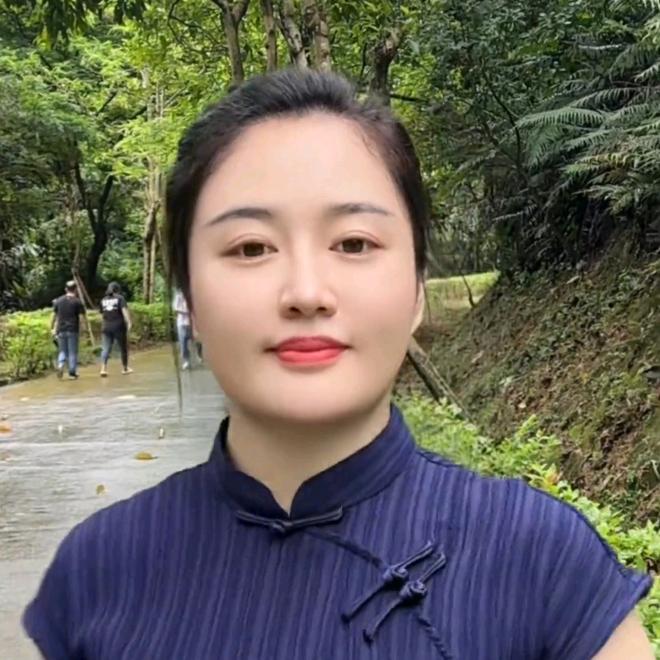 玲玲（单亲妈）