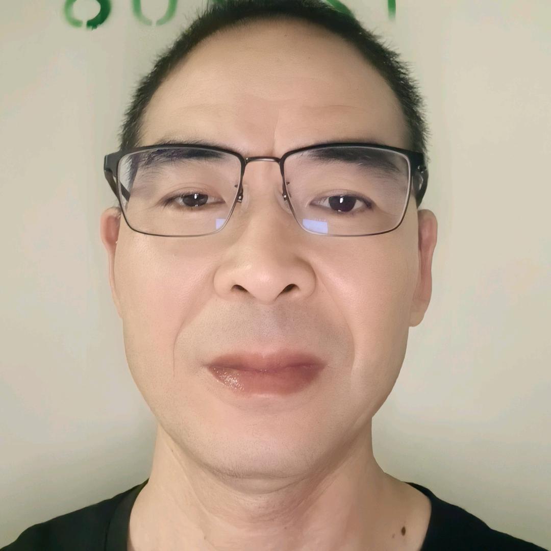 逆风扬尘