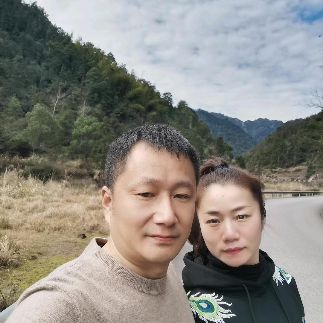 阿龙