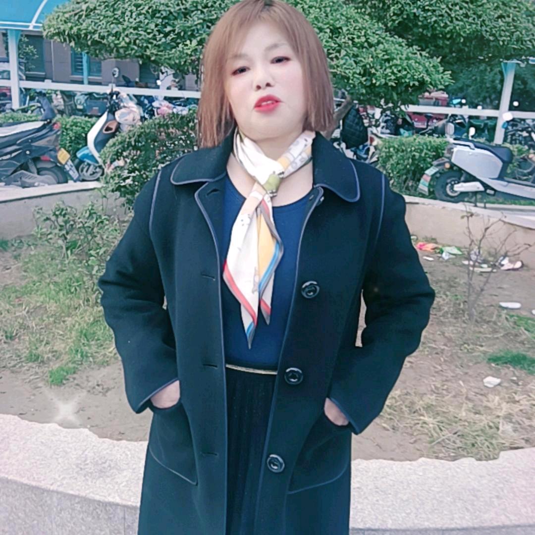 小红豆（每天下午1点半直播）这是我的小号