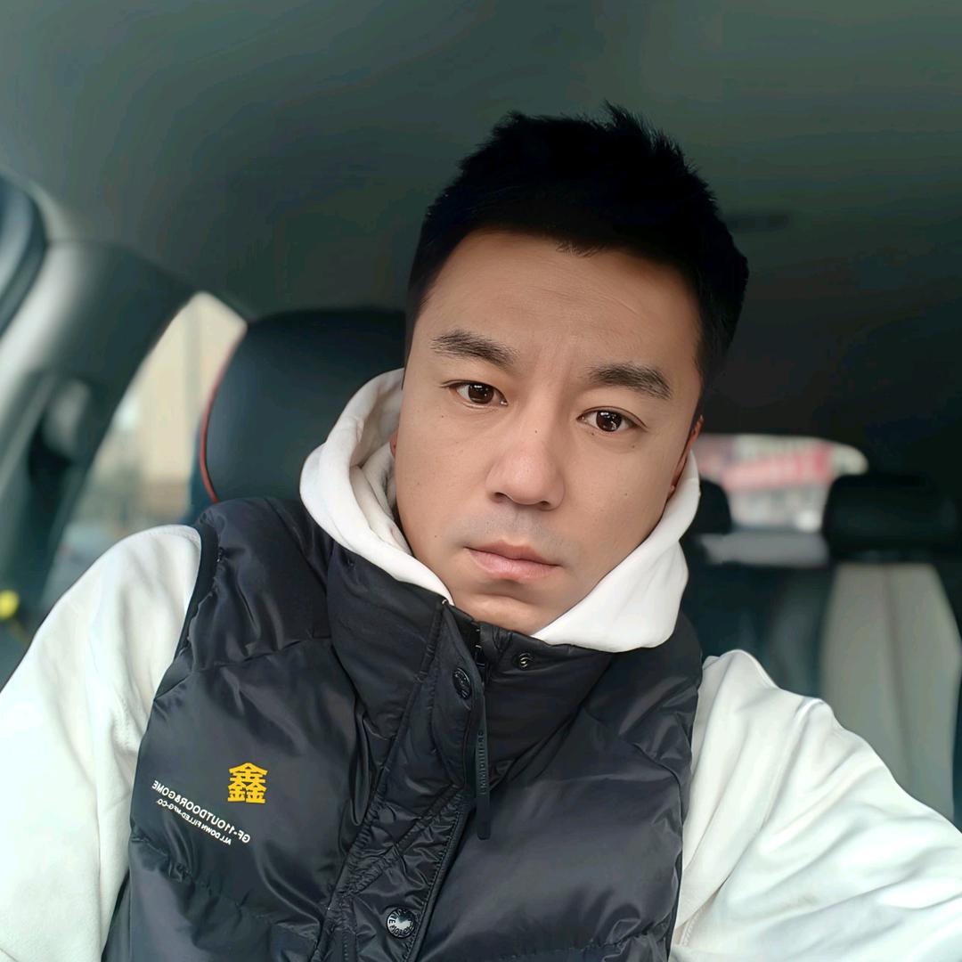 辉