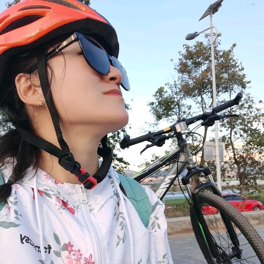 博西一枝花  之  花花🌺