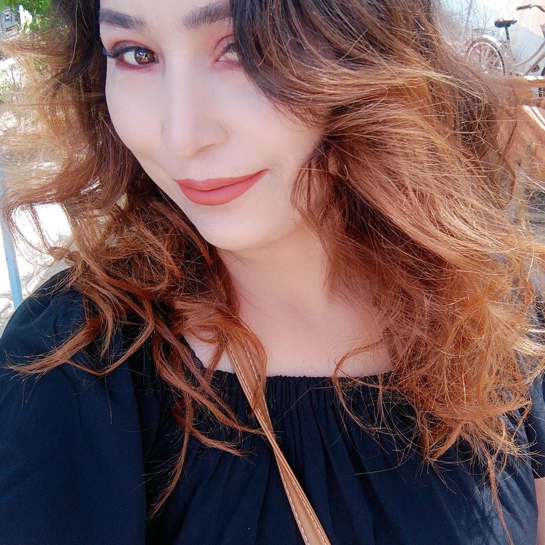 黑色玫瑰🌹