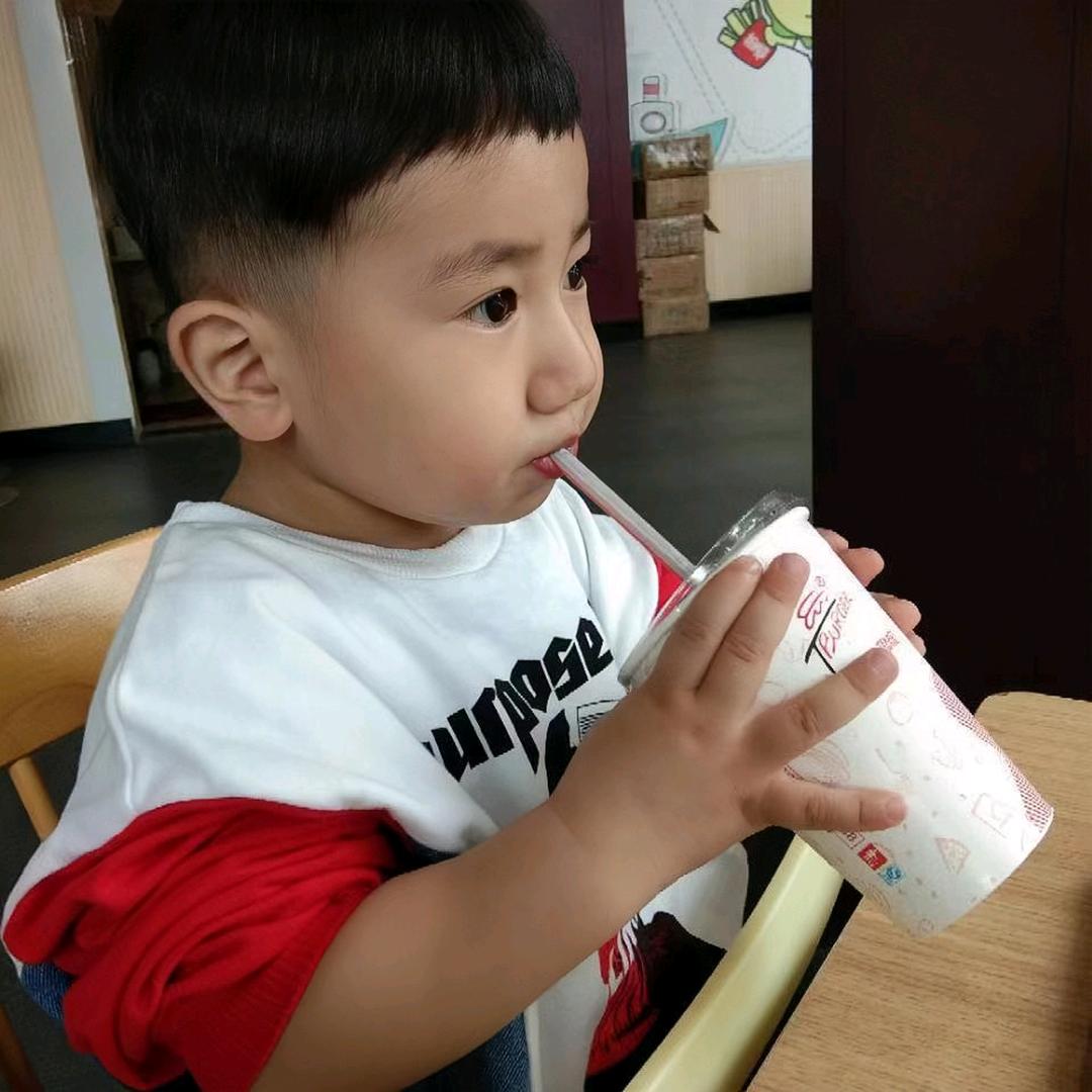 海口龙华蒿英才百货商行