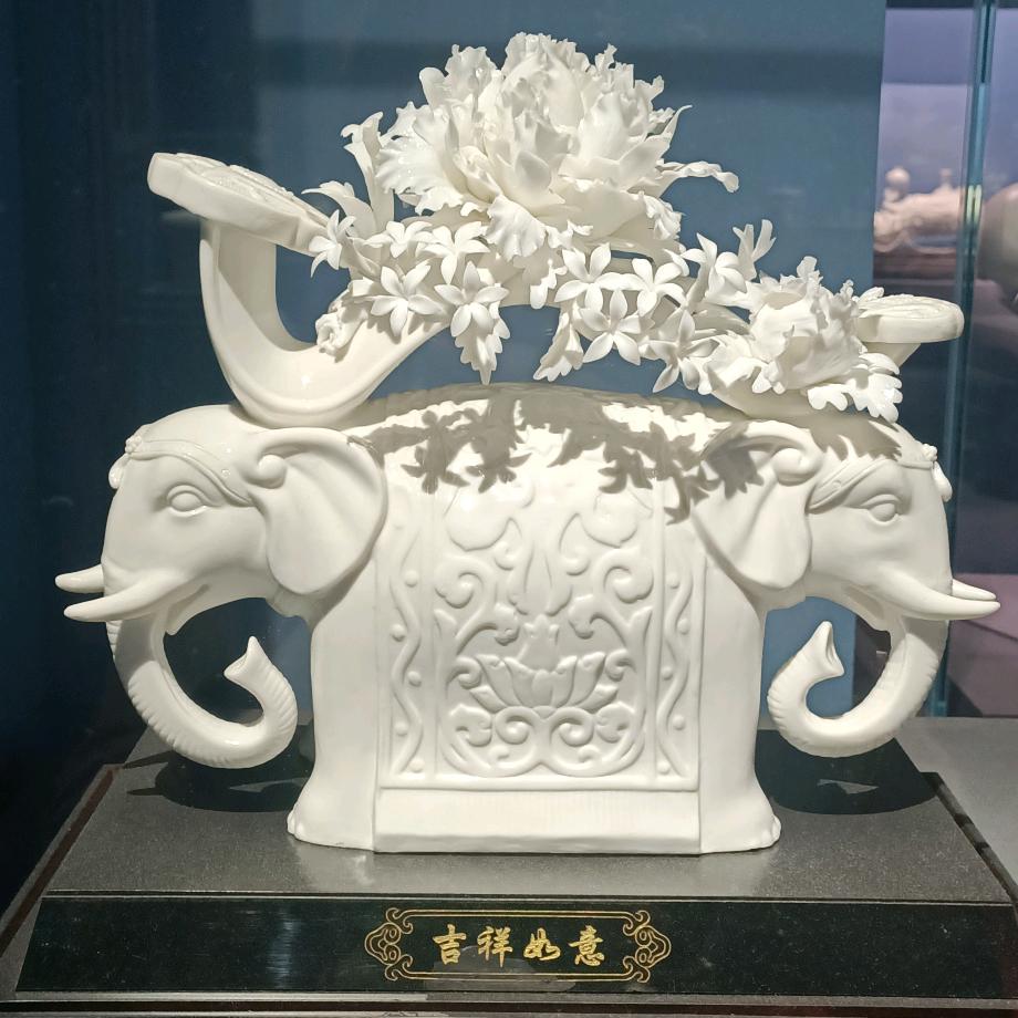 车彦融