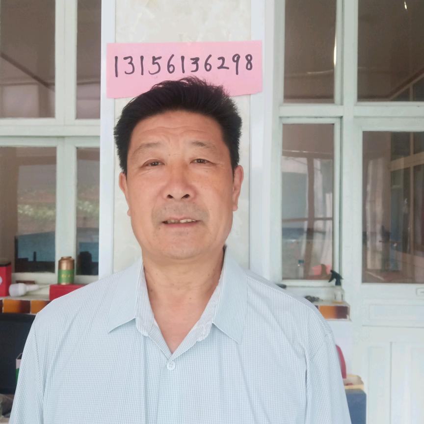 农村大叔赶集炒大枣卖章丘铁锅自种自加工的