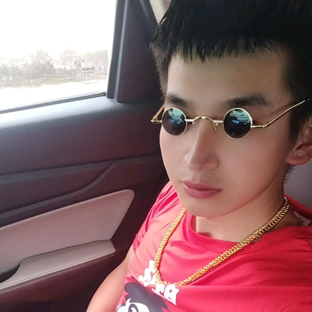 卖蜂蜜的老男孩