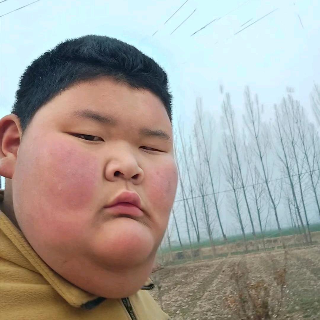 邵丰田头像