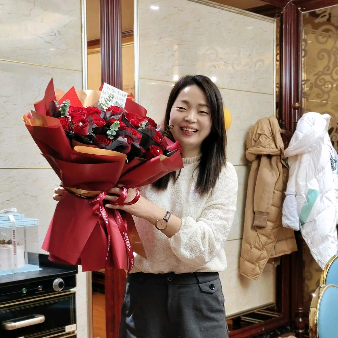 白水爱丽窗帘郝姐