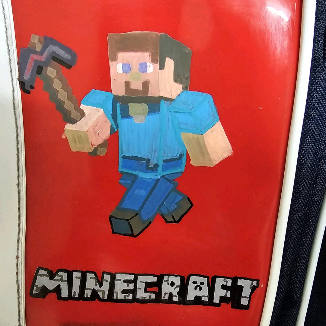 我是迪諾Dino是我