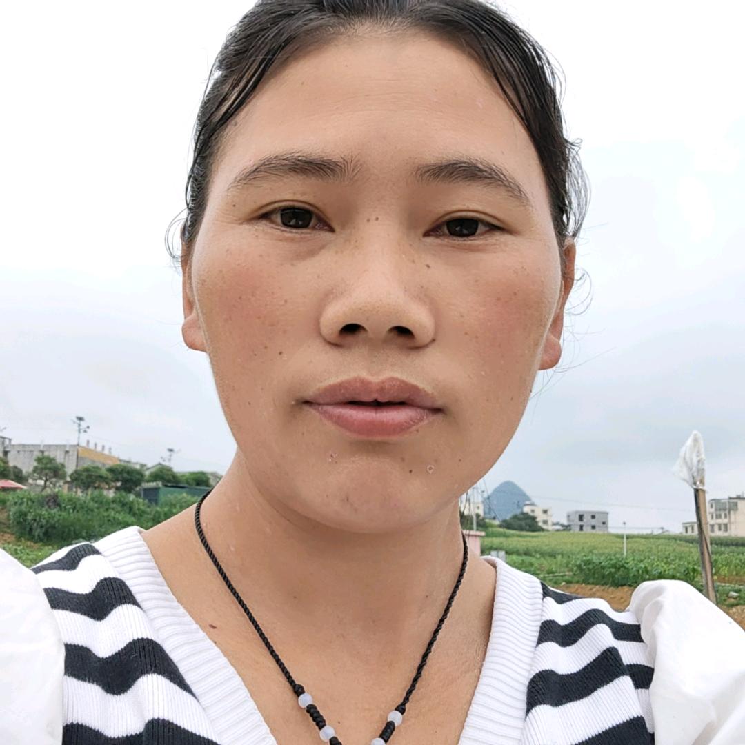 收废品的女人 ，6个孩子的妈妈