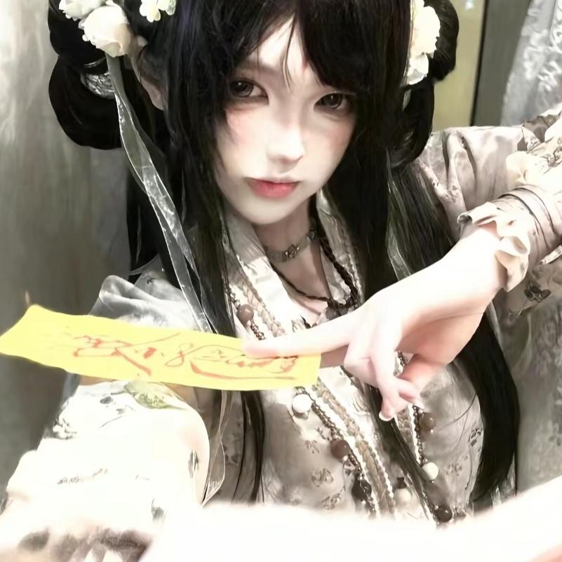 夏林٩۹(๑•̀ω•́ ๑)۶