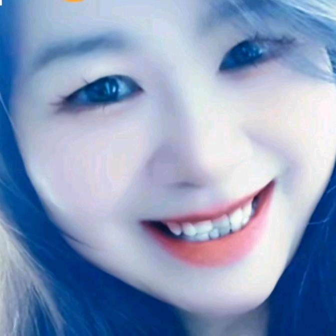 黄振