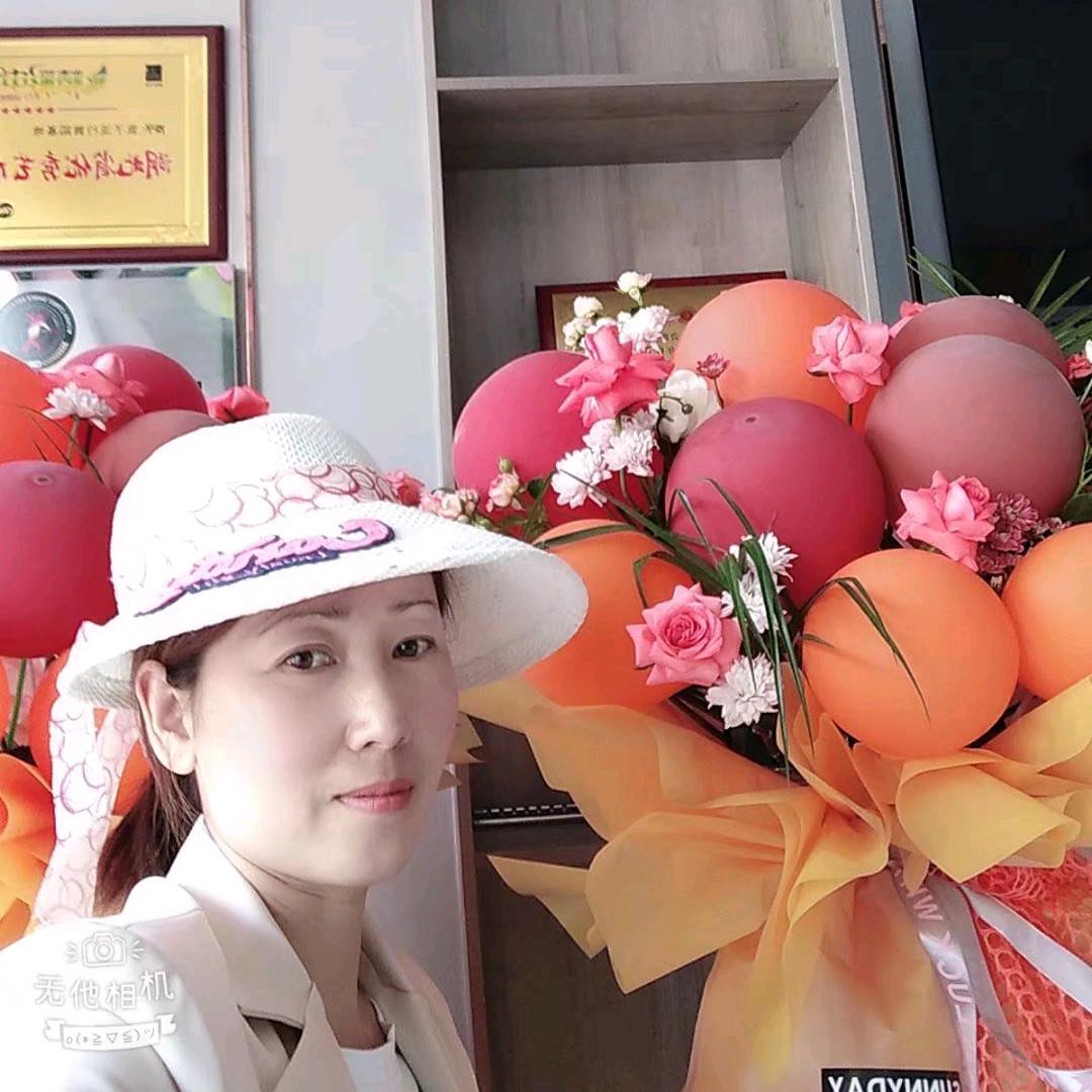 (陈巷)周秀(好物在橱窗)