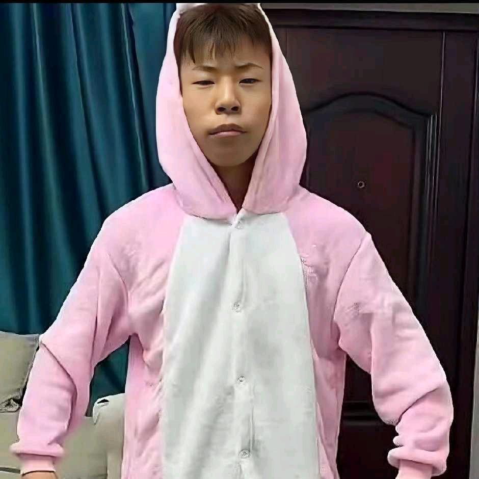 冷 少.⚜️