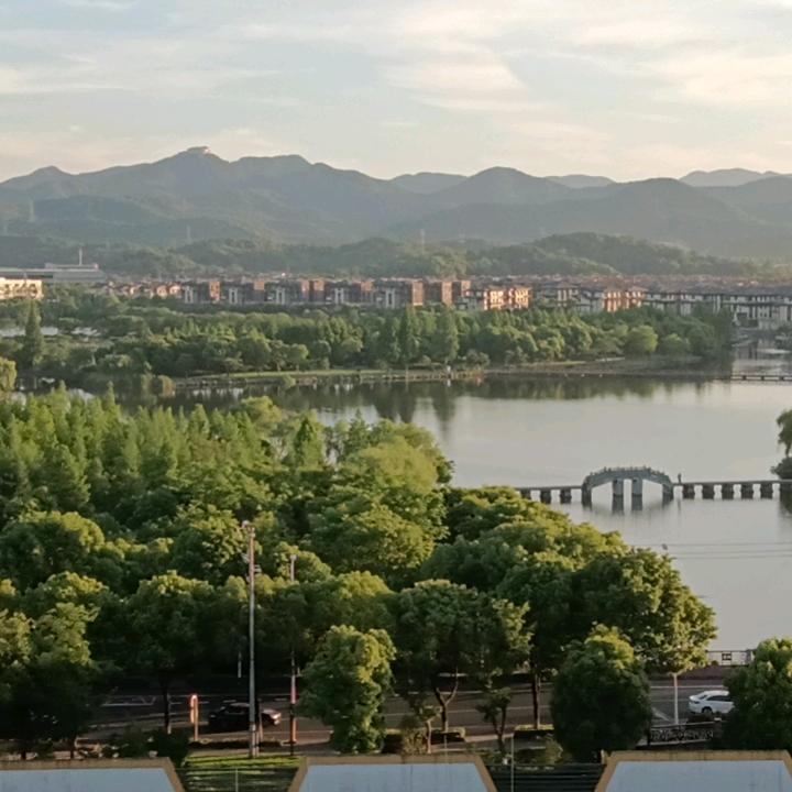建中