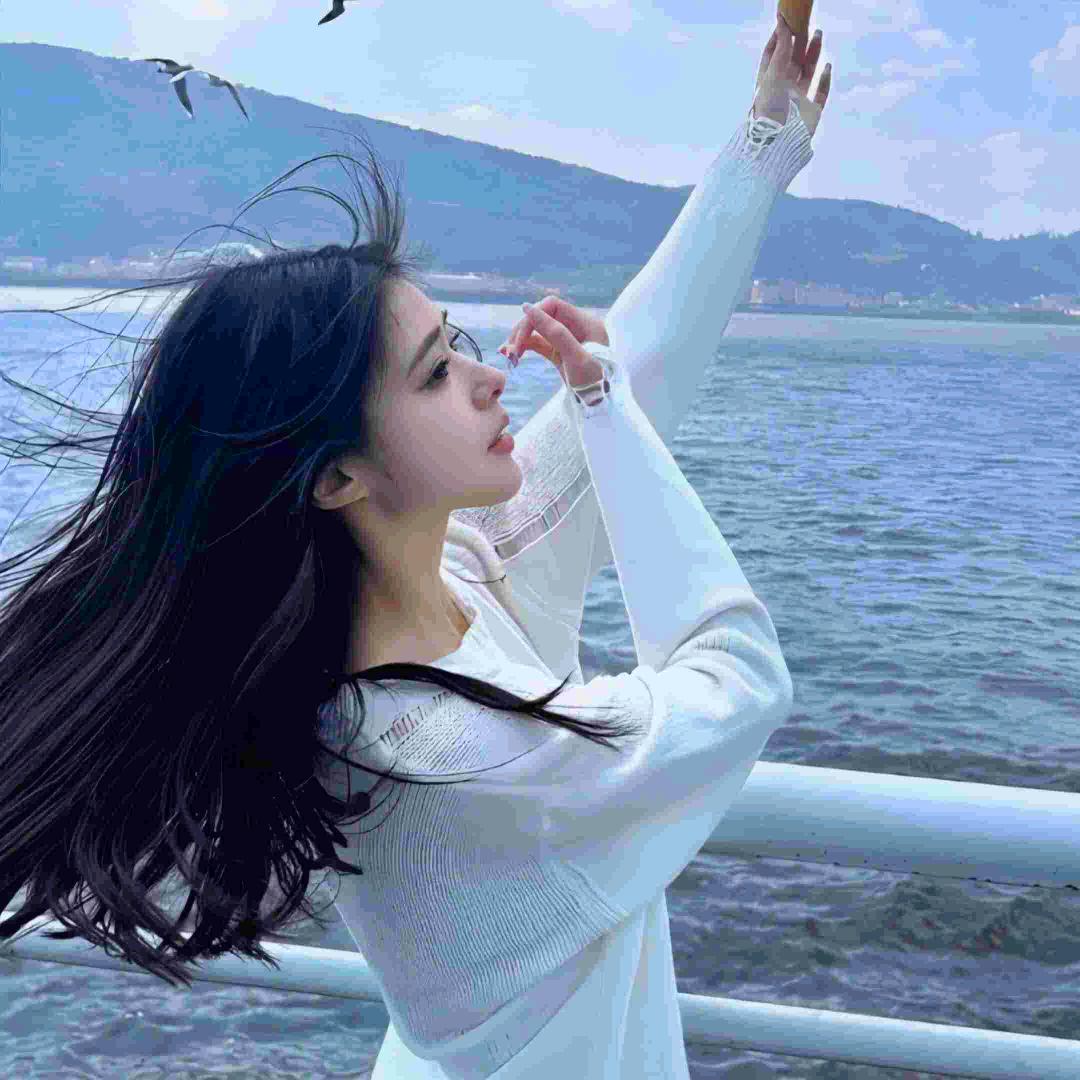 彤彤
